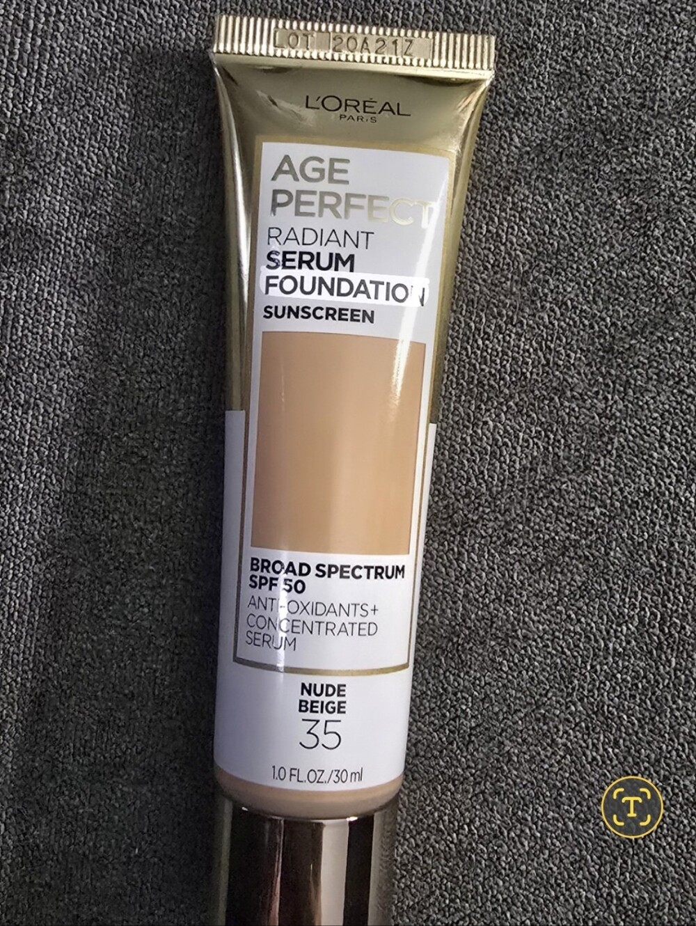 L'Oréal Age Perfect Radiant Serum Foundation SPF 50 - Nude Beige 35
